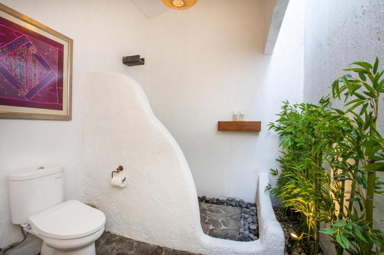 Pinkprivate - For Cool Adults Only * Sanur