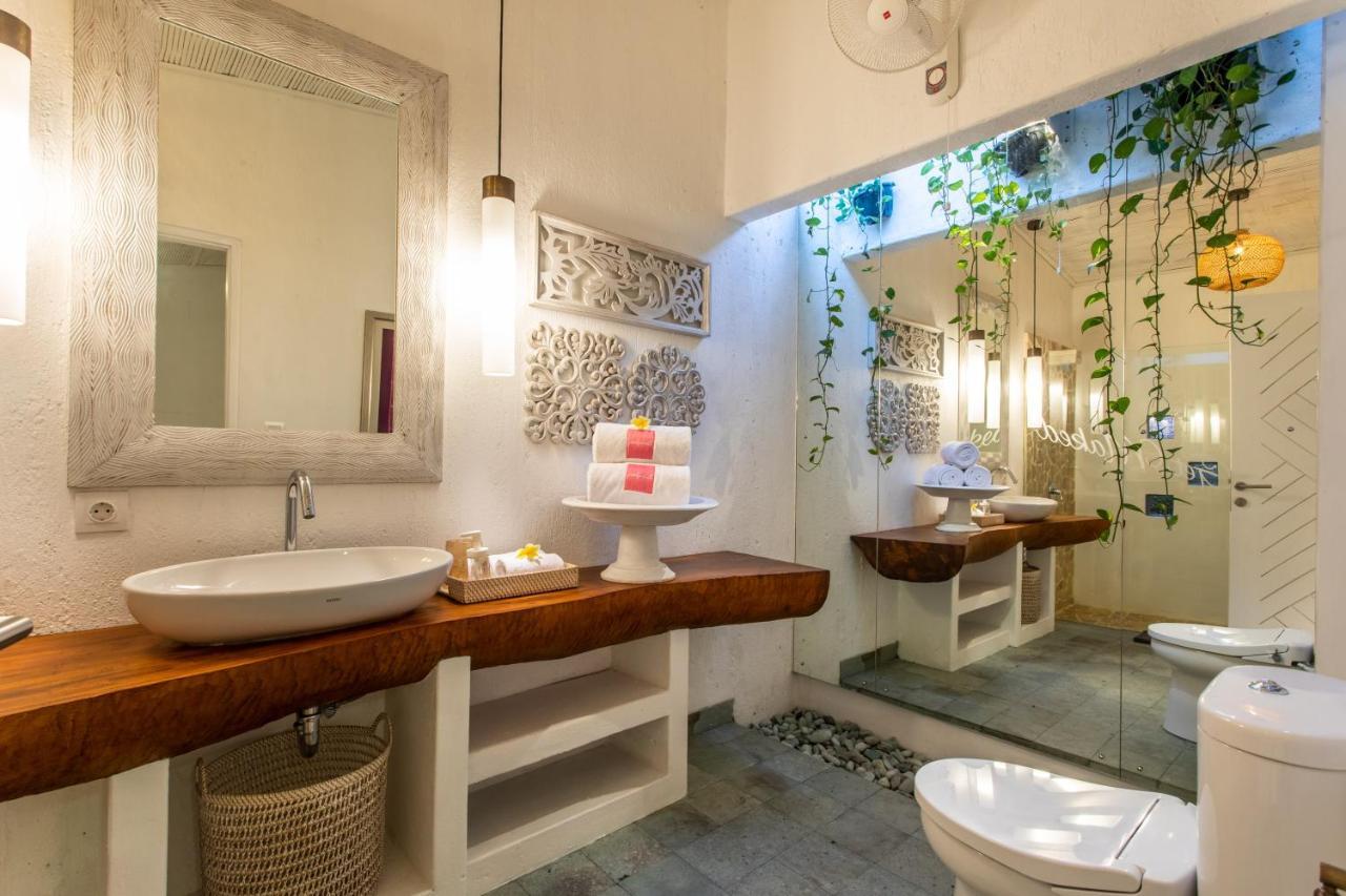 Pinkprivate - For Cool Adults Only Bed & Breakfast