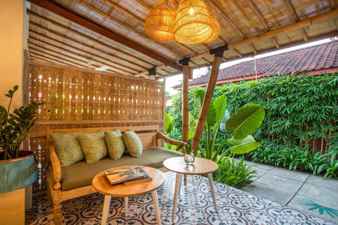 Pinkprivate - For Cool Adults Only Bed & Breakfast