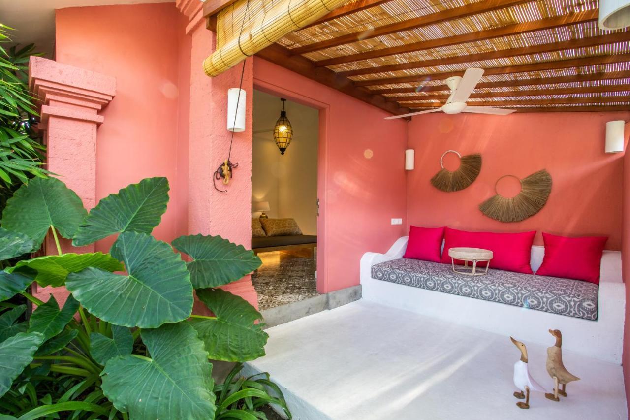 Bed & Breakfast Pinkprivate - For Cool Adults Only Sanur