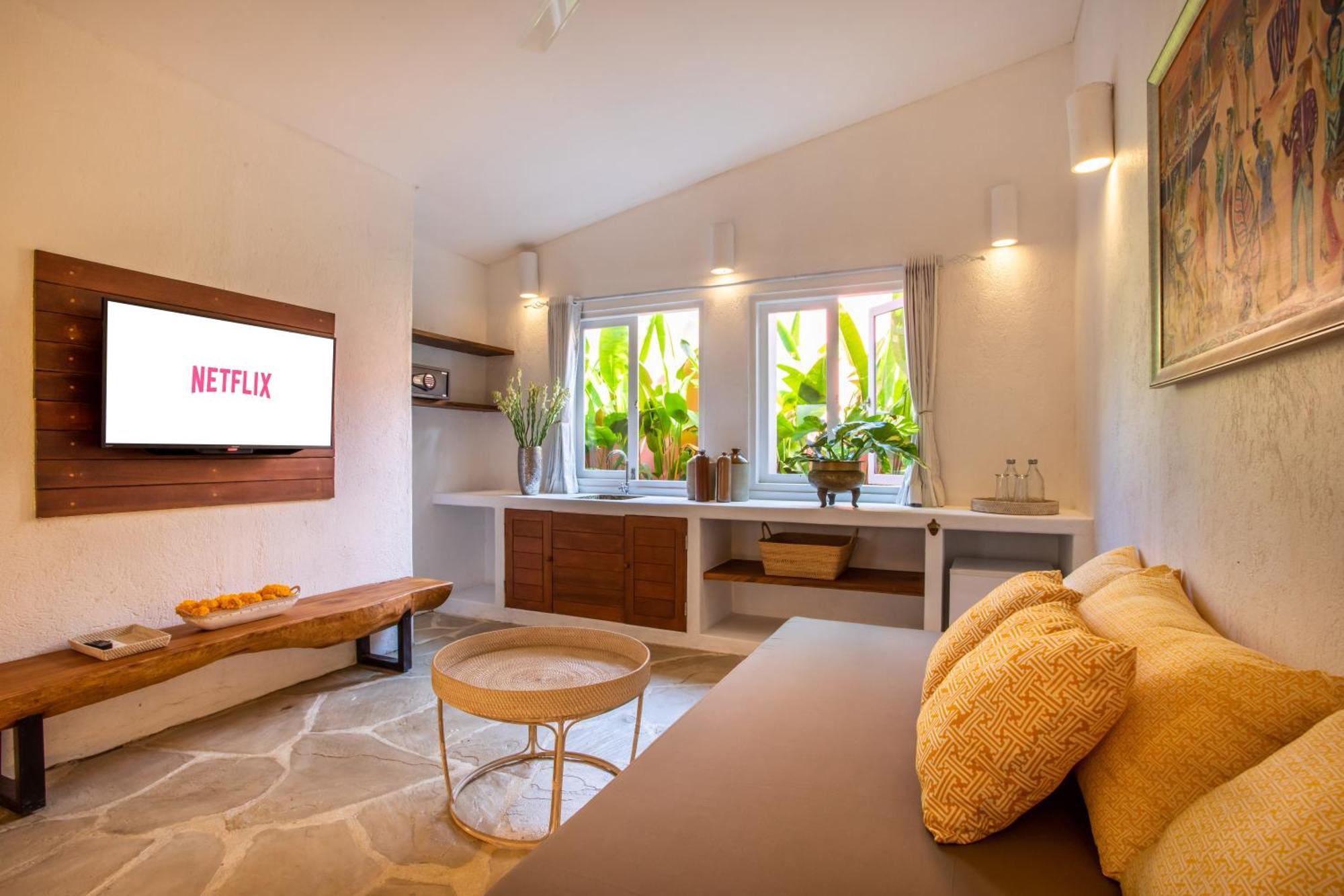 Pinkprivate - For Cool Adults Only Bed & Breakfast *